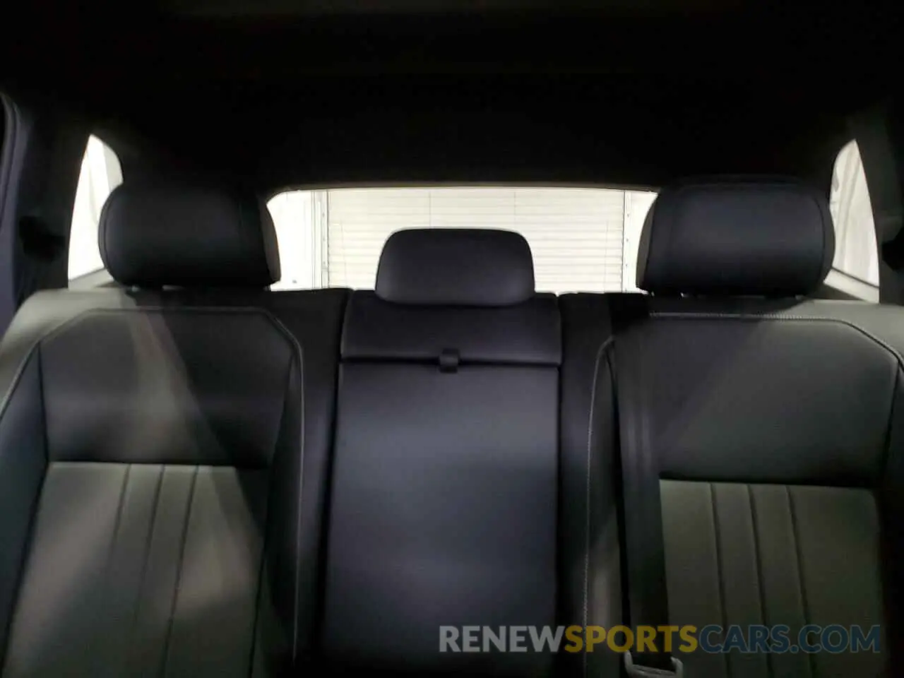10 Photograph of a damaged car 3VV8B7AX6NM168877 VOLKSWAGEN TIGUAN 2022