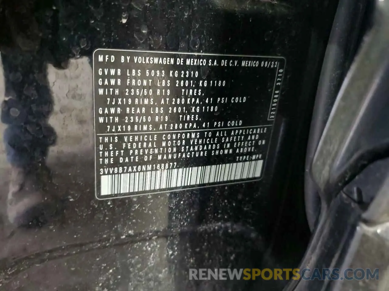 13 Photograph of a damaged car 3VV8B7AX6NM168877 VOLKSWAGEN TIGUAN 2022