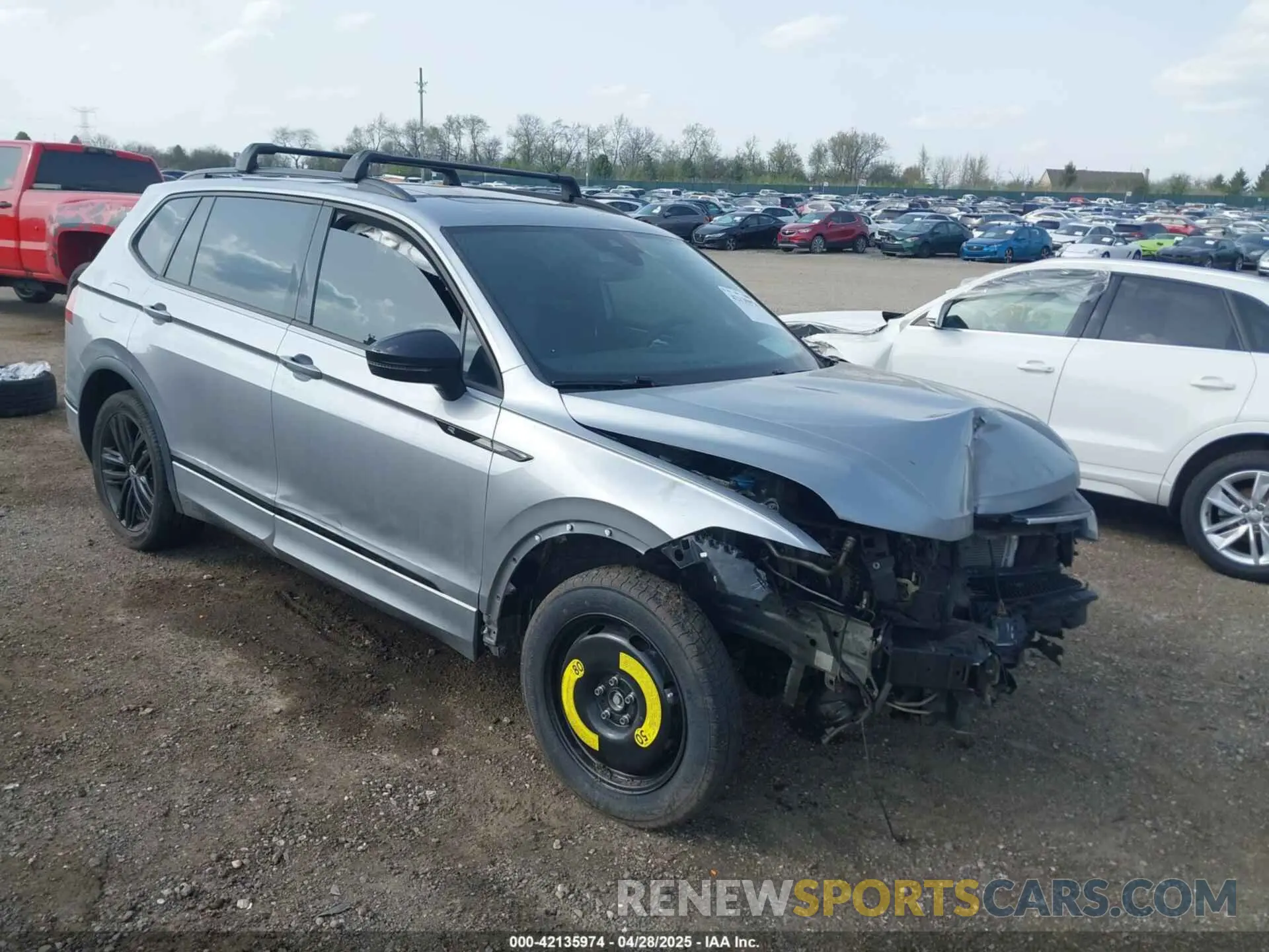 1 Photograph of a damaged car 3VV8B7AX7NM030703 VOLKSWAGEN TIGUAN 2022