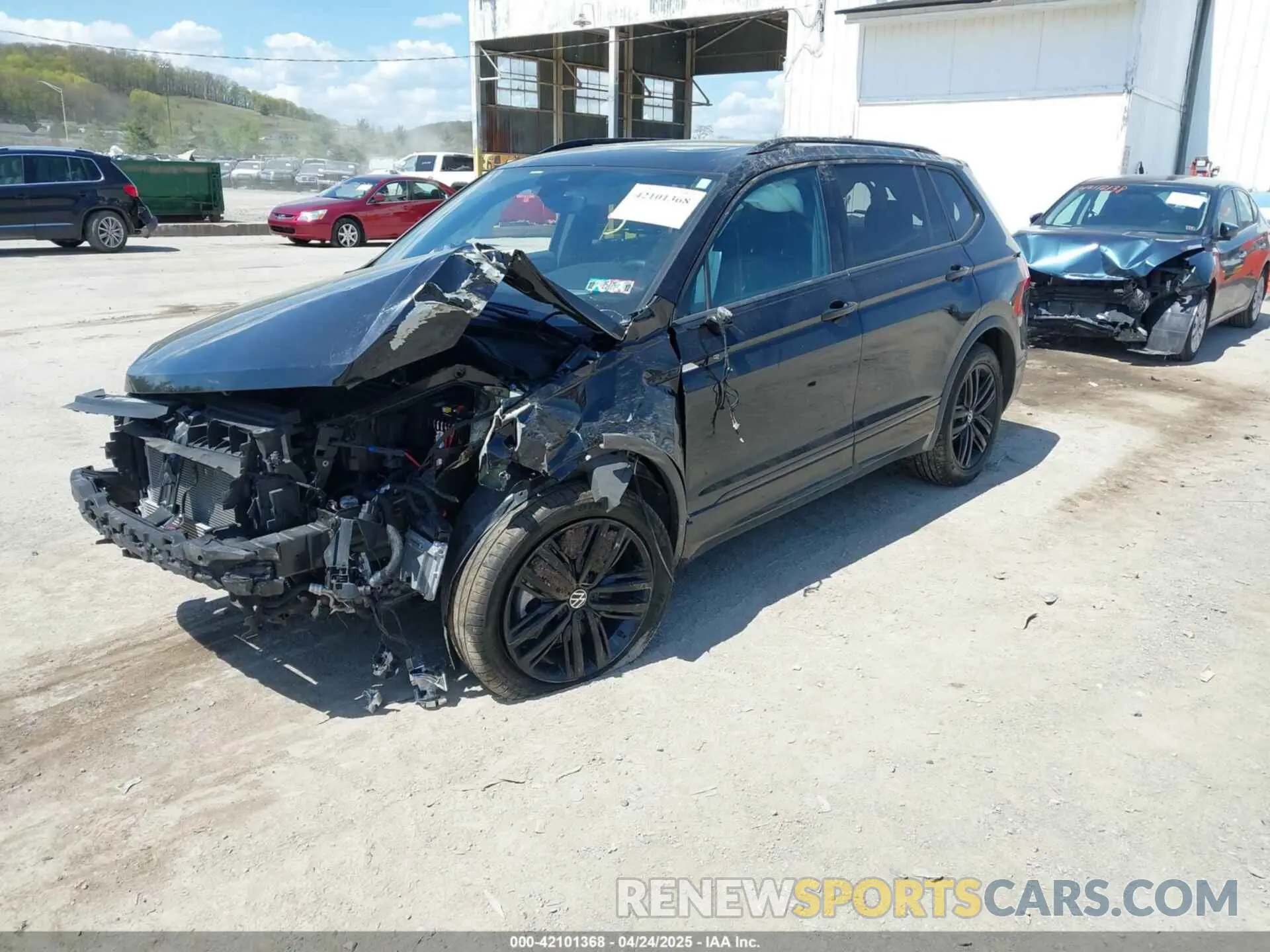 2 Photograph of a damaged car 3VV8B7AX8NM083992 VOLKSWAGEN TIGUAN 2022