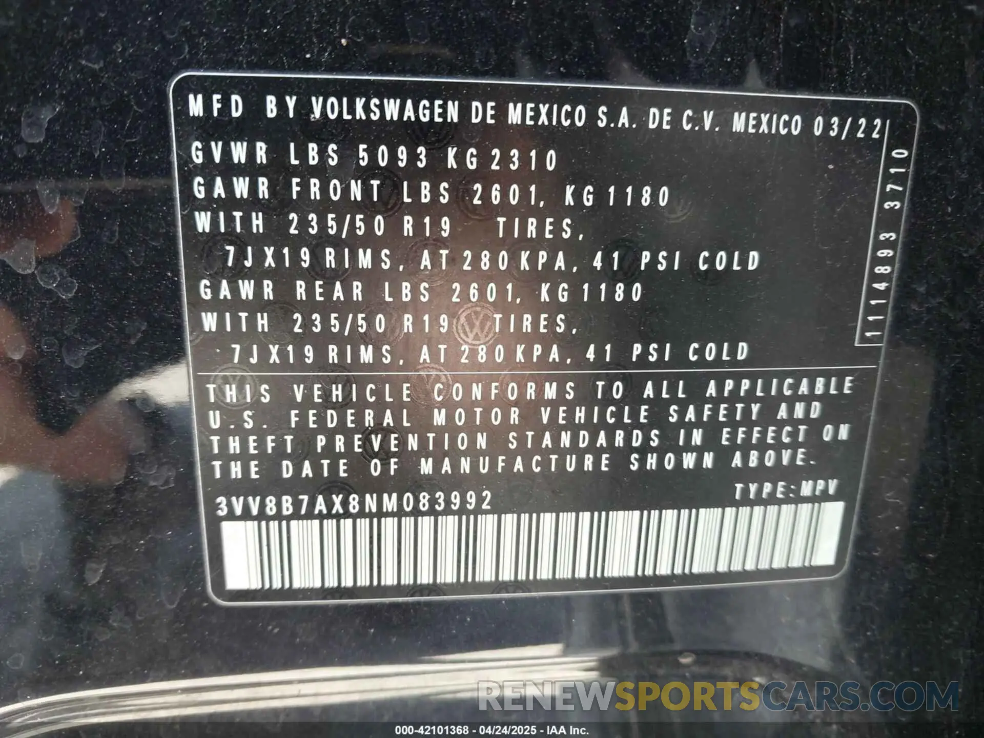 9 Photograph of a damaged car 3VV8B7AX8NM083992 VOLKSWAGEN TIGUAN 2022