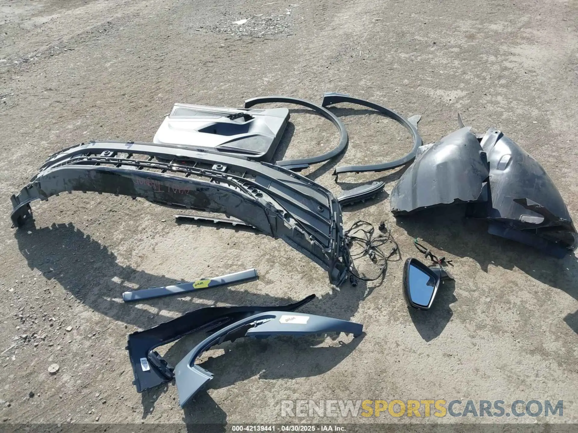 12 Photograph of a damaged car 3VV8B7AX8NM111161 VOLKSWAGEN TIGUAN 2022
