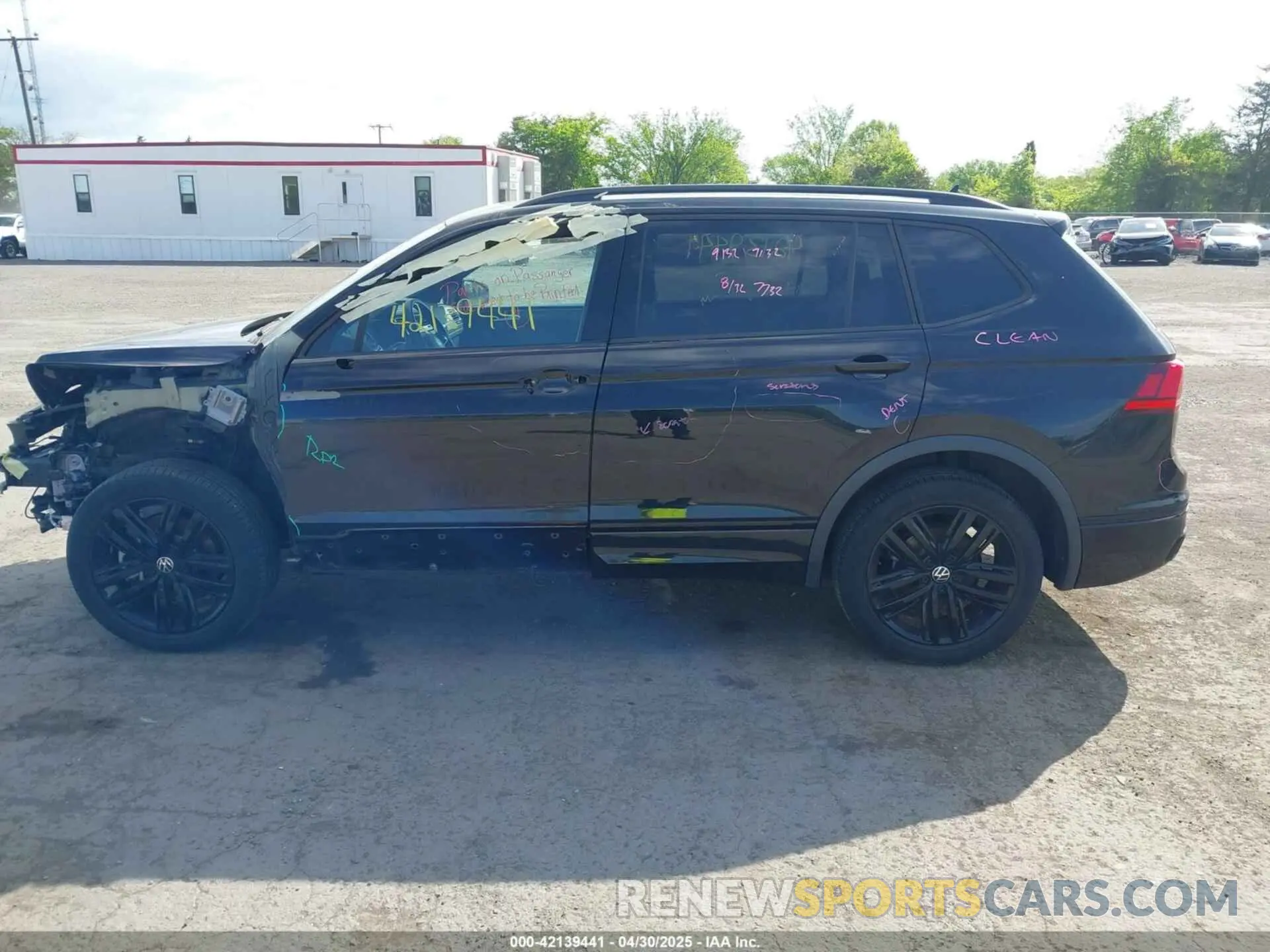 15 Photograph of a damaged car 3VV8B7AX8NM111161 VOLKSWAGEN TIGUAN 2022