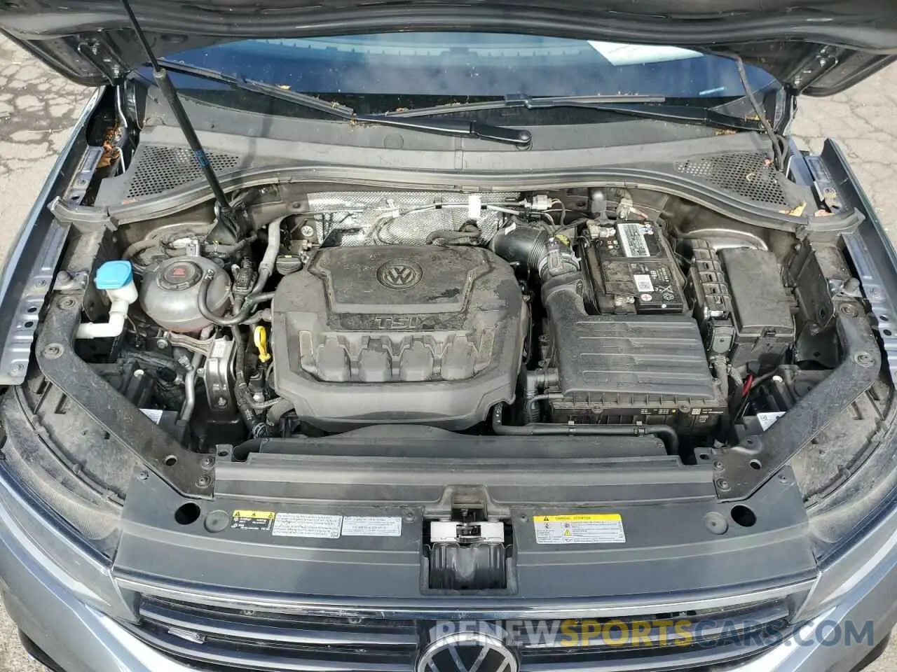 12 Photograph of a damaged car 3VV8B7AX9NM041704 VOLKSWAGEN TIGUAN 2022