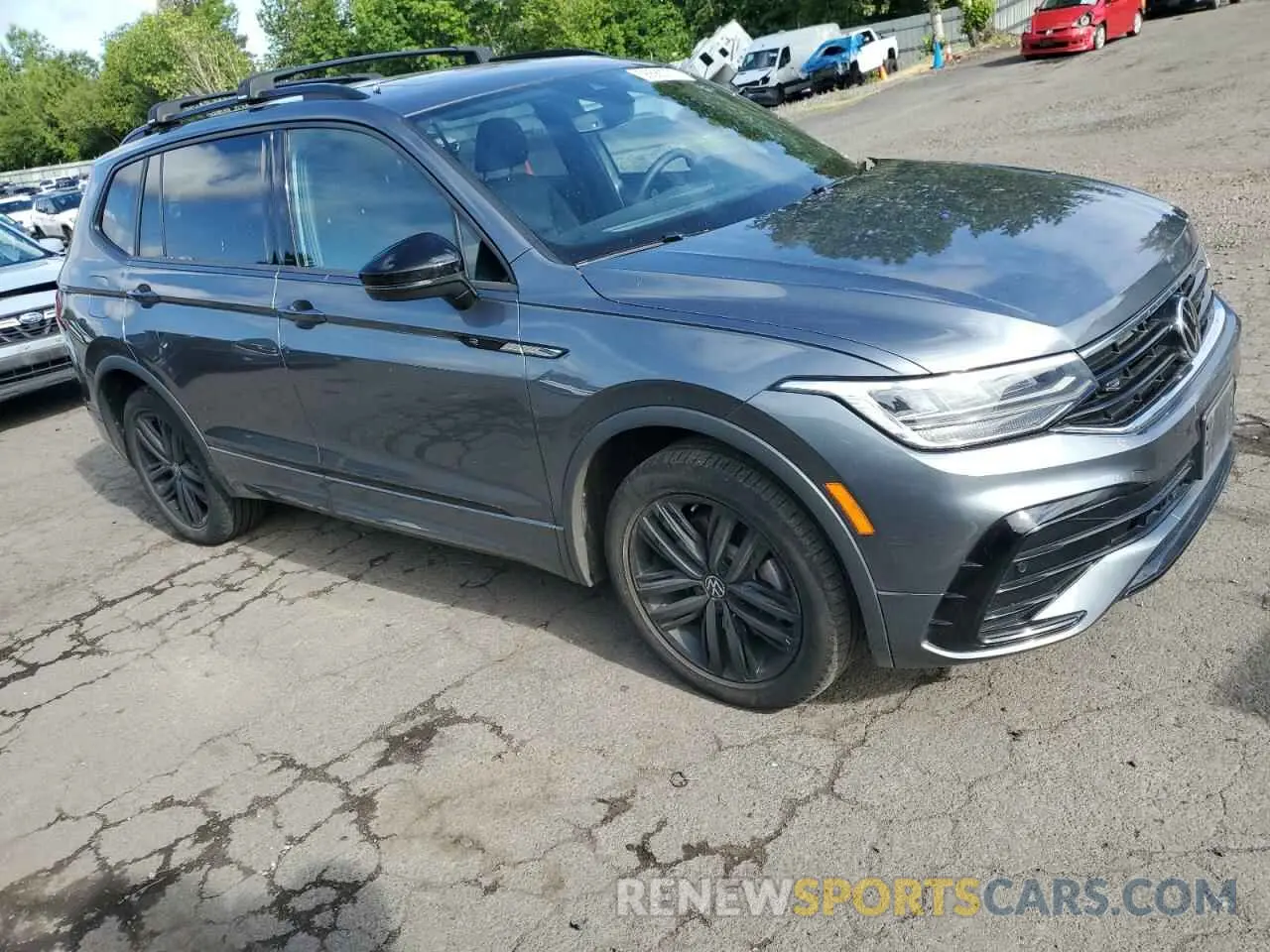 4 Photograph of a damaged car 3VV8B7AX9NM041704 VOLKSWAGEN TIGUAN 2022