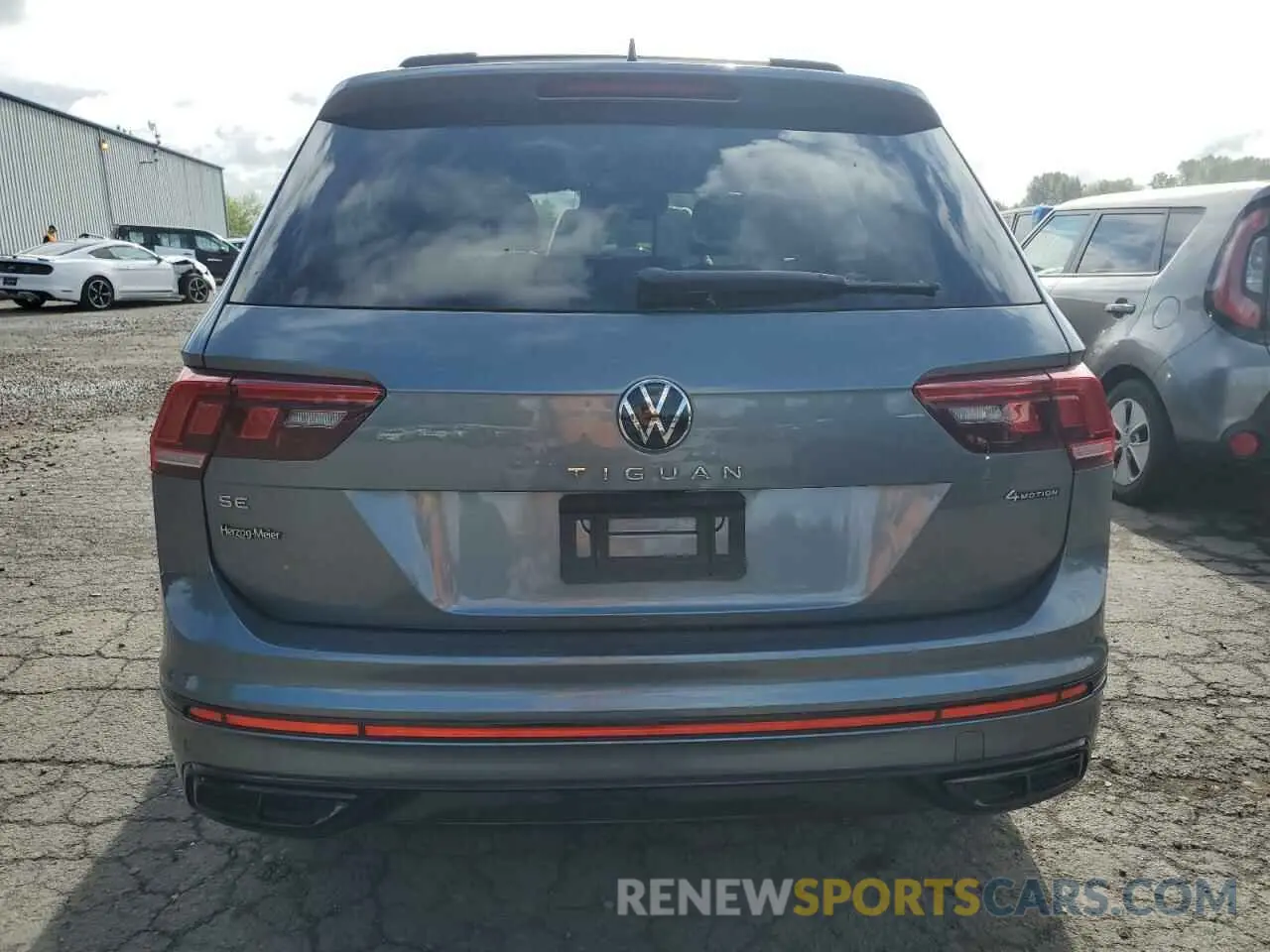 6 Photograph of a damaged car 3VV8B7AX9NM041704 VOLKSWAGEN TIGUAN 2022
