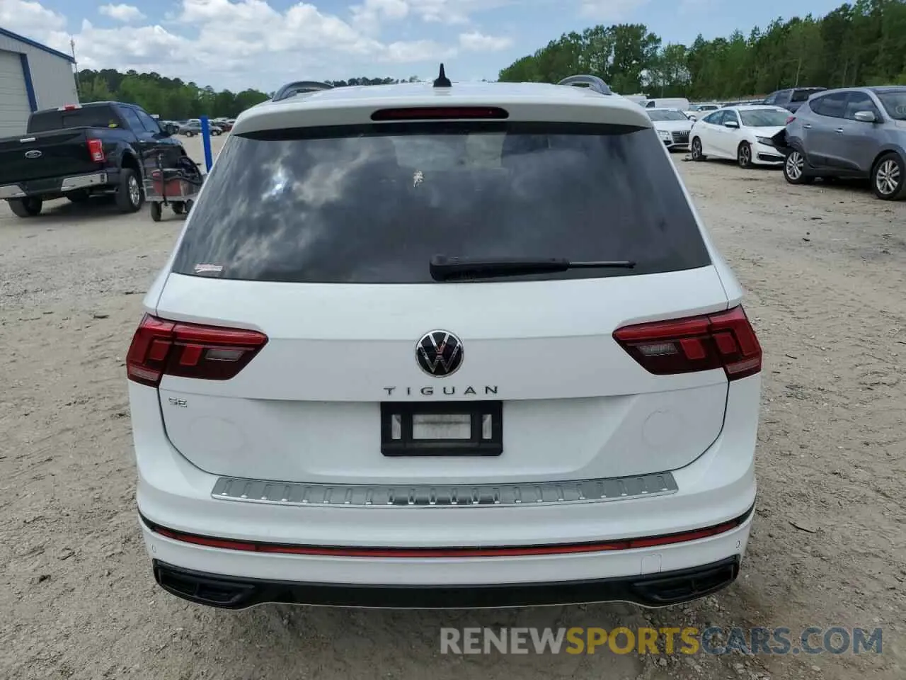 6 Photograph of a damaged car 3VVCB7AX0NM105476 VOLKSWAGEN TIGUAN 2022