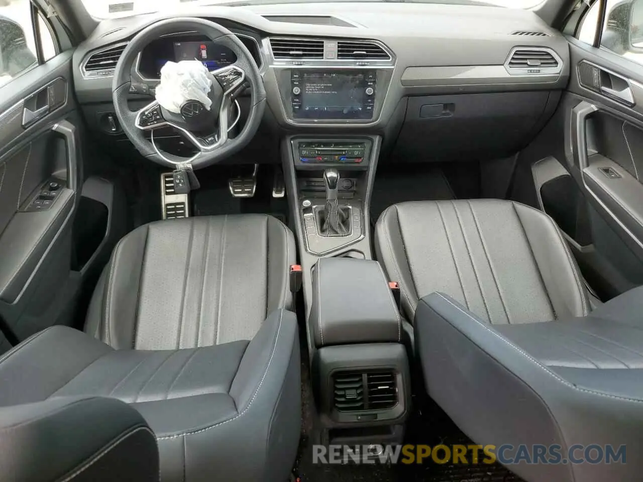 8 Photograph of a damaged car 3VVCB7AX0NM105476 VOLKSWAGEN TIGUAN 2022