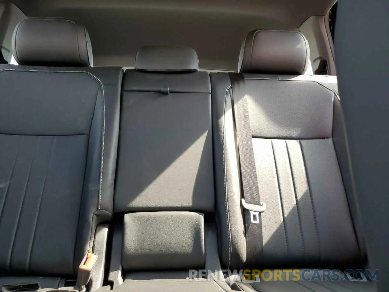 10 Photograph of a damaged car 3VVCB7AX0NM140986 VOLKSWAGEN TIGUAN 2022