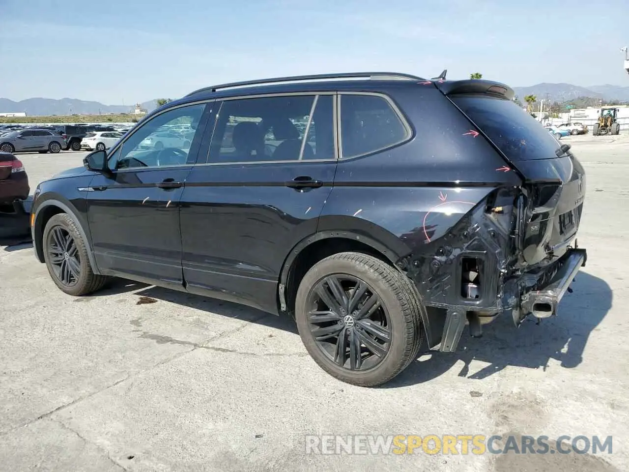2 Photograph of a damaged car 3VVCB7AX0NM140986 VOLKSWAGEN TIGUAN 2022