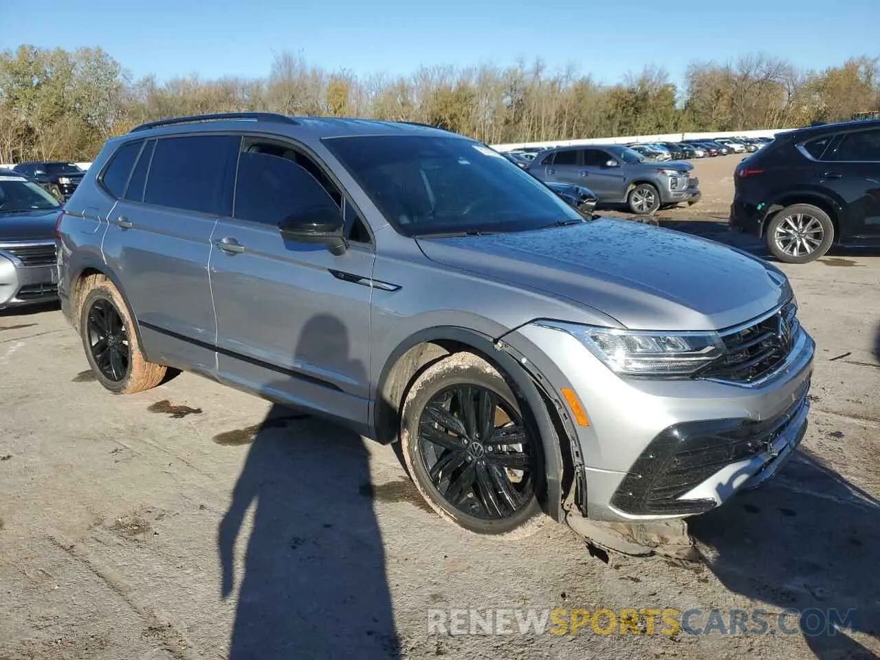 4 Photograph of a damaged car 3VVCB7AX1NM035874 VOLKSWAGEN TIGUAN 2022
