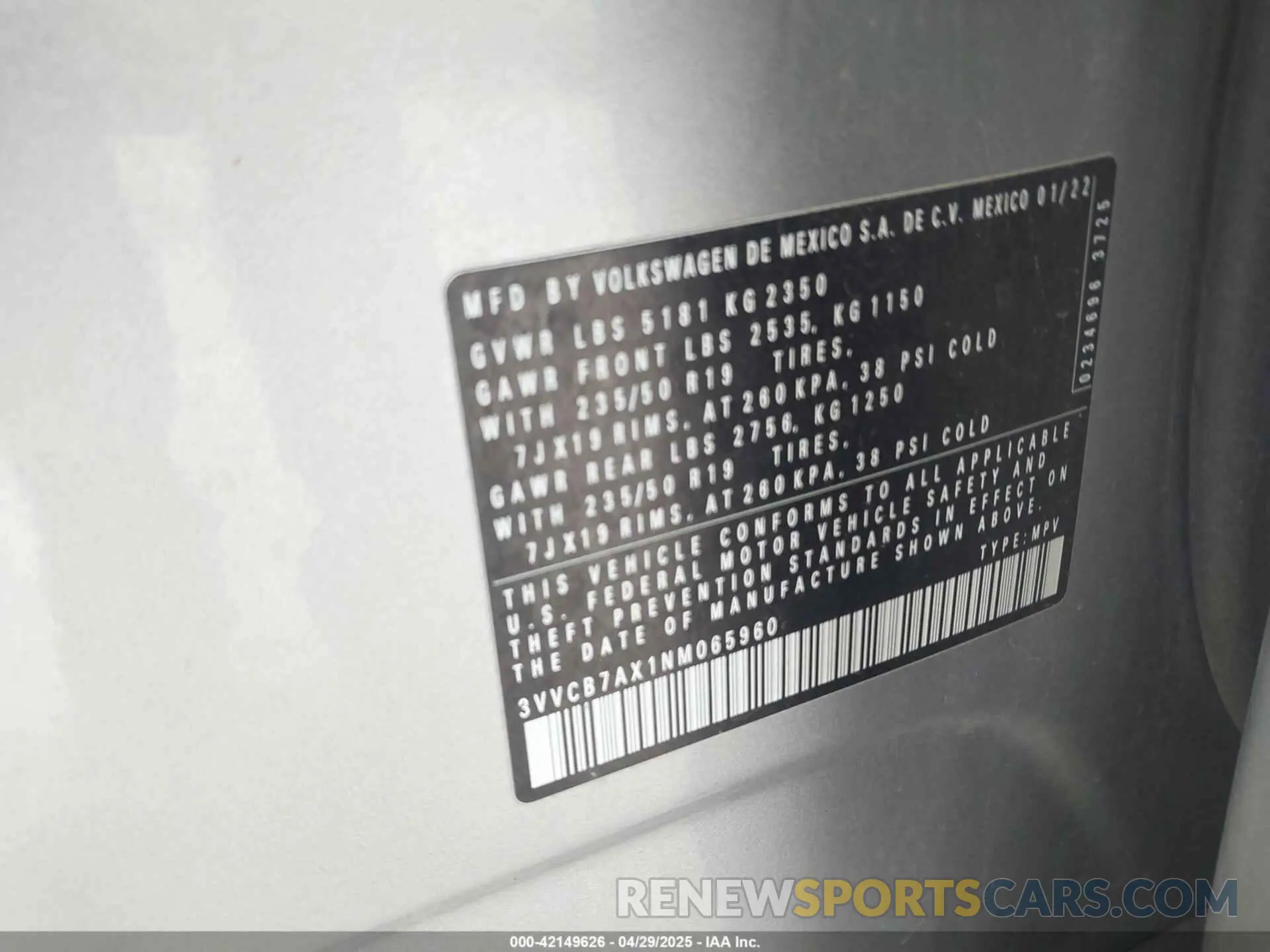 9 Photograph of a damaged car 3VVCB7AX1NM065960 VOLKSWAGEN TIGUAN 2022