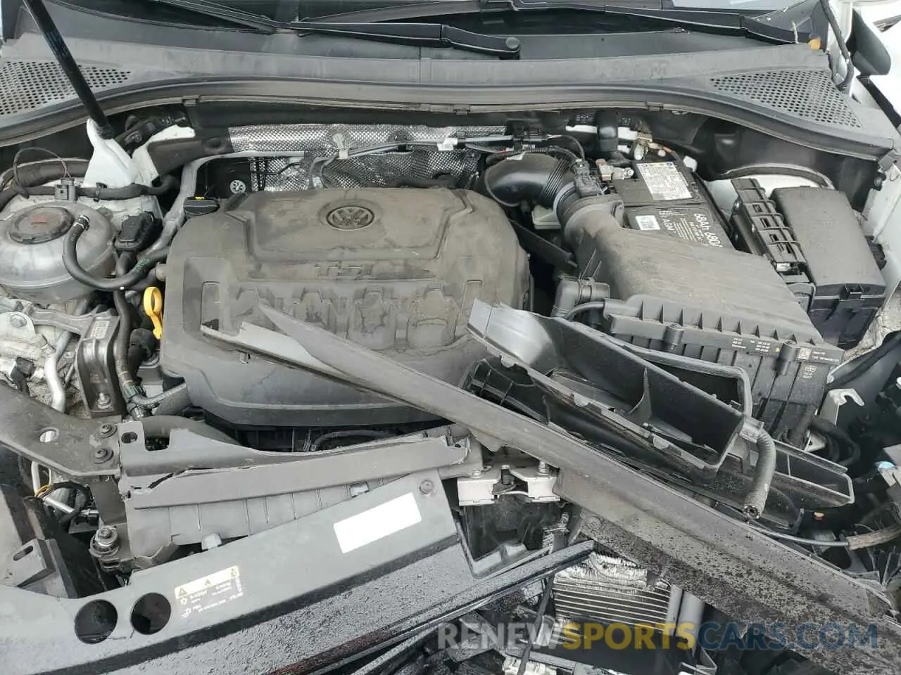 12 Photograph of a damaged car 3VVCB7AX4NM041300 VOLKSWAGEN TIGUAN 2022