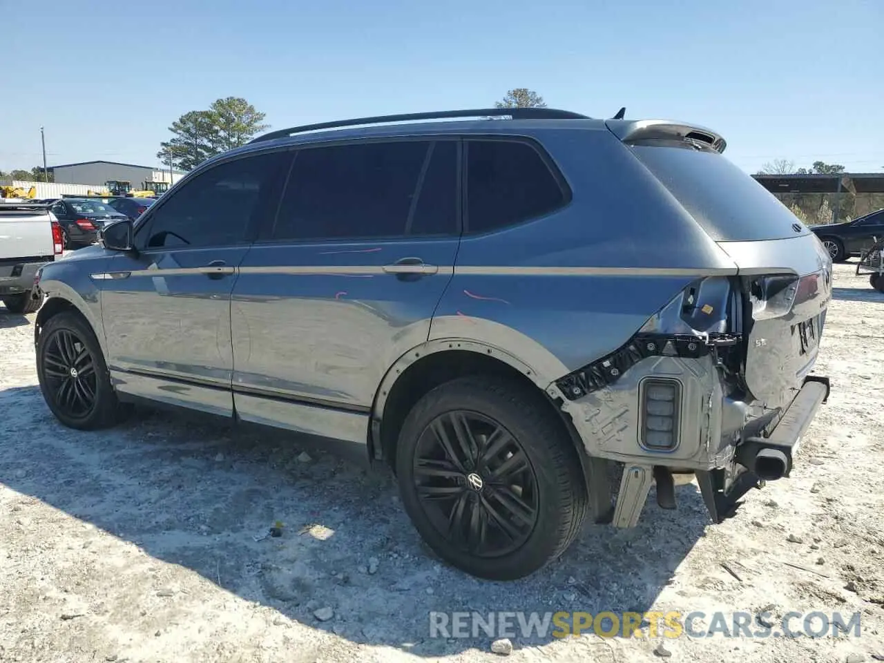 2 Photograph of a damaged car 3VVCB7AX5NM080672 VOLKSWAGEN TIGUAN 2022