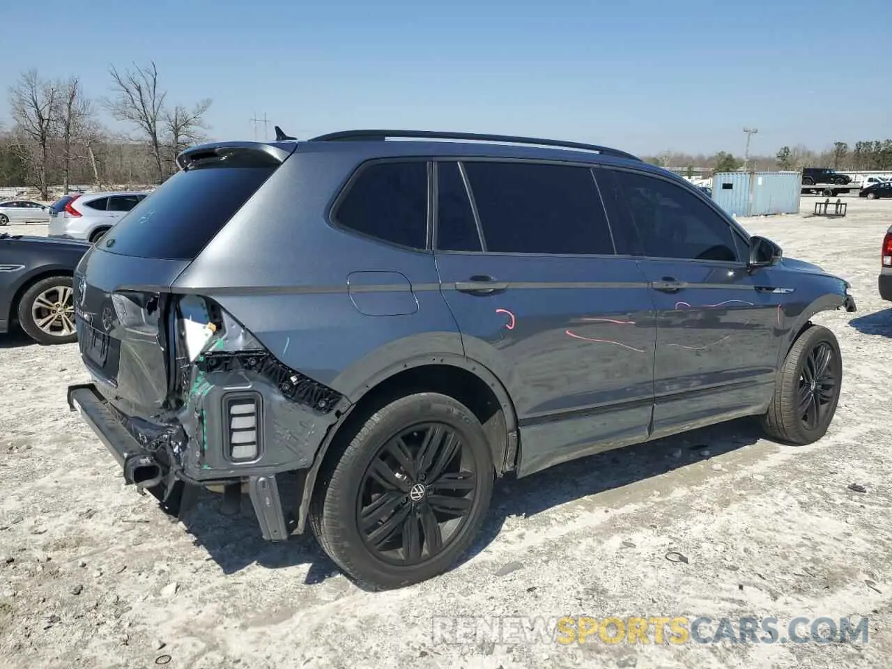 3 Photograph of a damaged car 3VVCB7AX5NM080672 VOLKSWAGEN TIGUAN 2022