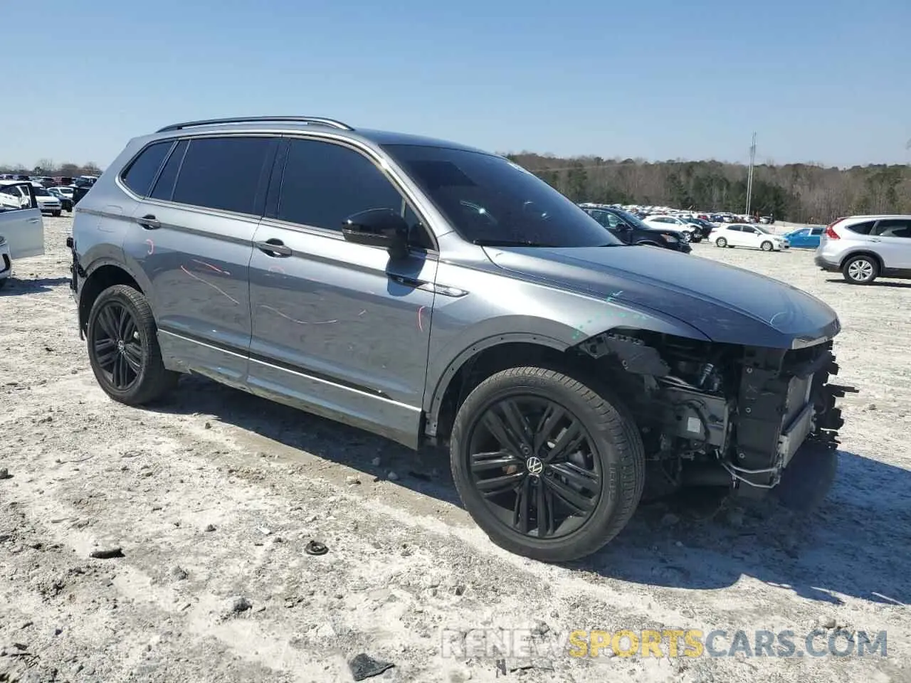 4 Photograph of a damaged car 3VVCB7AX5NM080672 VOLKSWAGEN TIGUAN 2022
