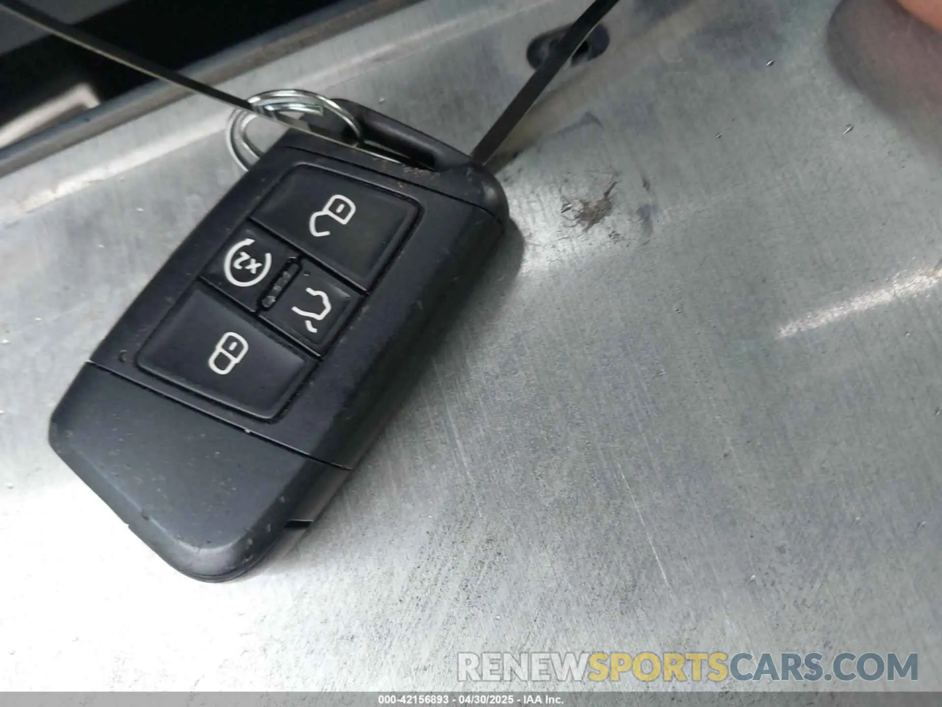 11 Photograph of a damaged car 3VVCB7AX6NM075609 VOLKSWAGEN TIGUAN 2022
