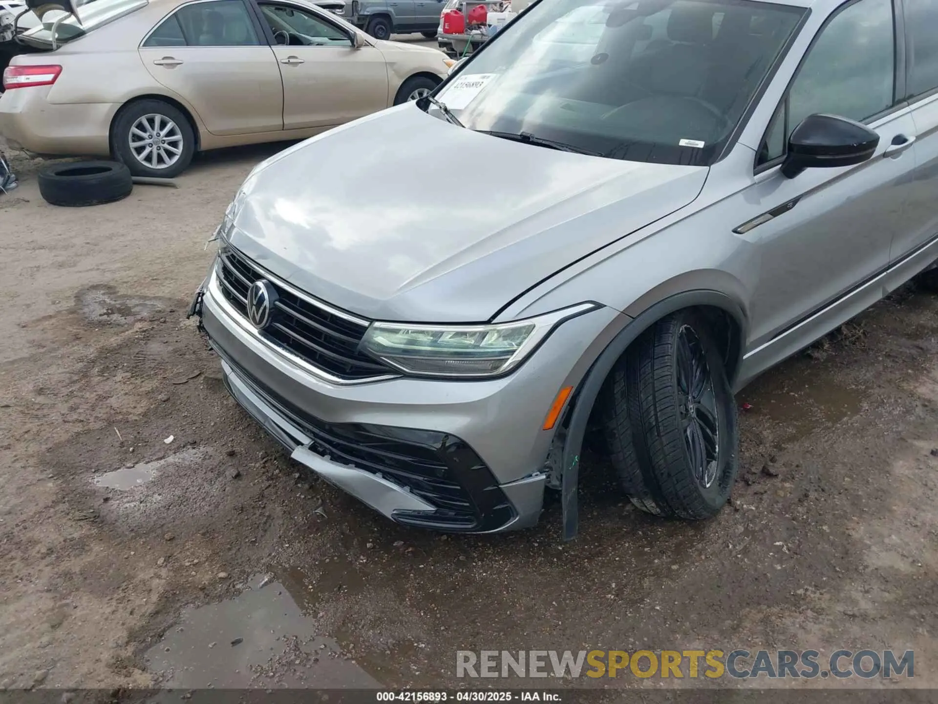6 Photograph of a damaged car 3VVCB7AX6NM075609 VOLKSWAGEN TIGUAN 2022