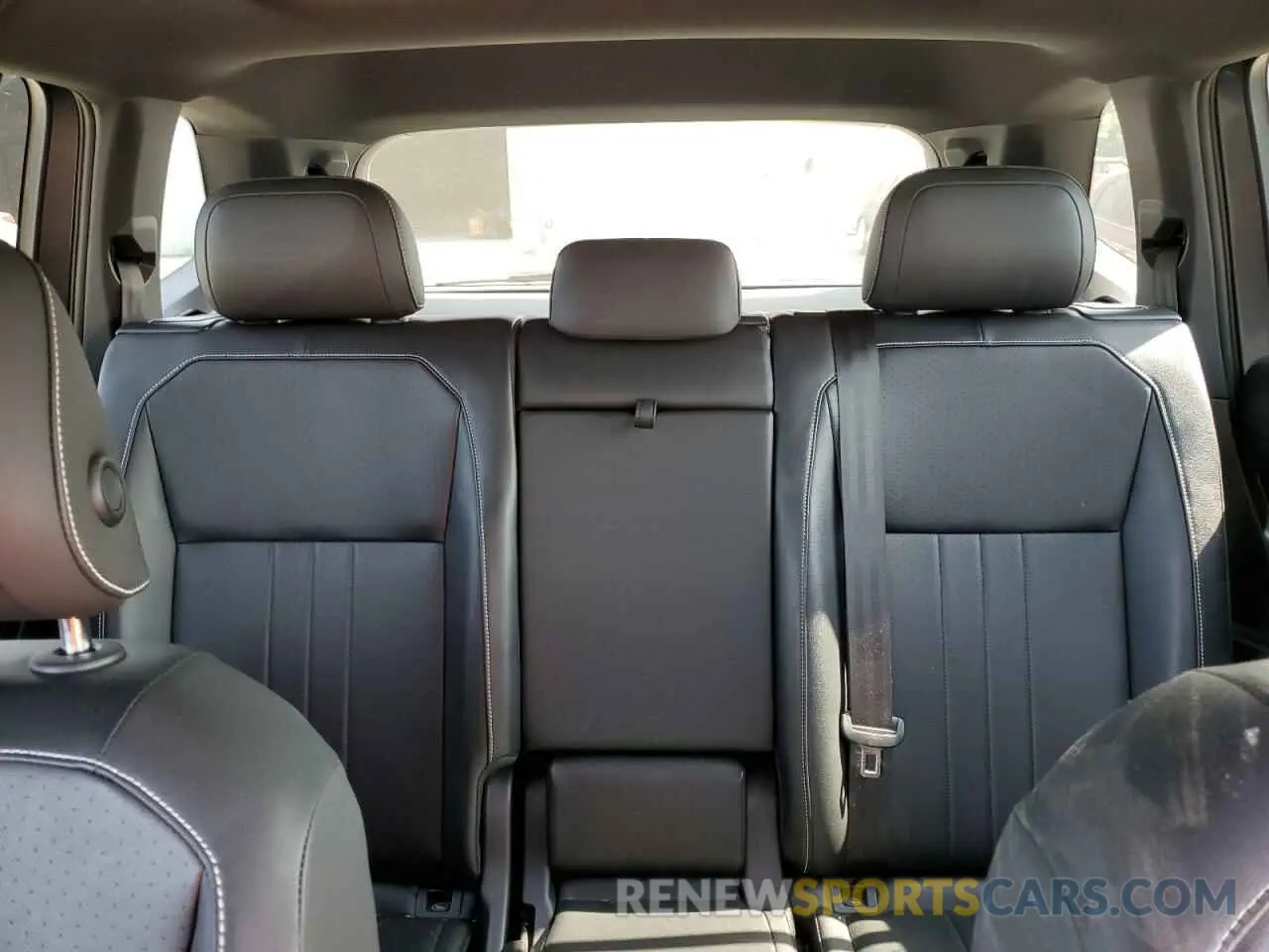 10 Photograph of a damaged car 3VVCB7AX6NM081880 VOLKSWAGEN TIGUAN 2022