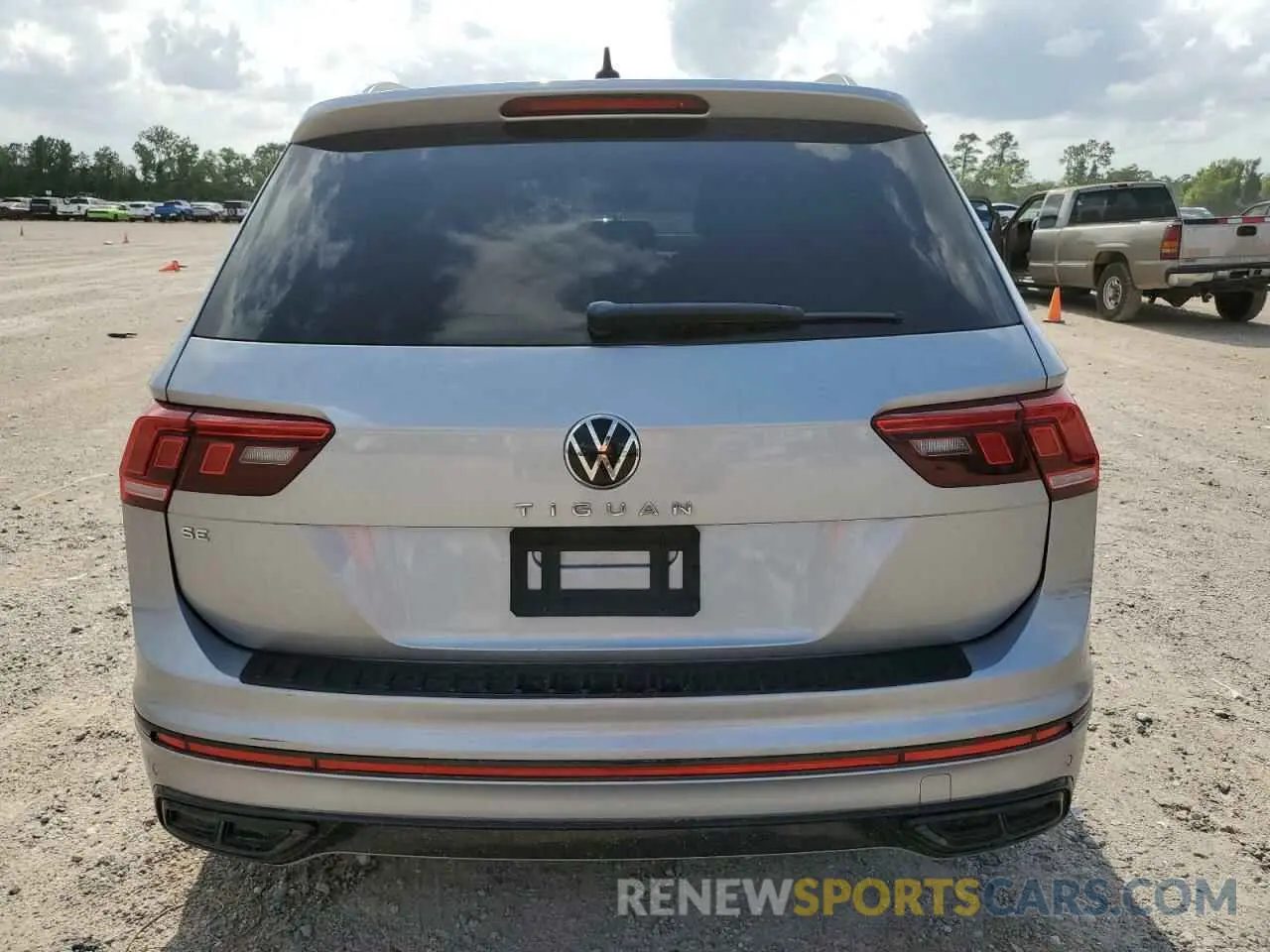 6 Photograph of a damaged car 3VVCB7AX6NM140264 VOLKSWAGEN TIGUAN 2022
