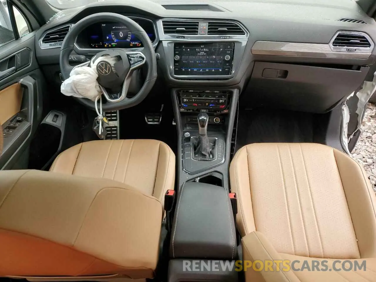 8 Photograph of a damaged car 3VVCB7AX7NM058155 VOLKSWAGEN TIGUAN 2022