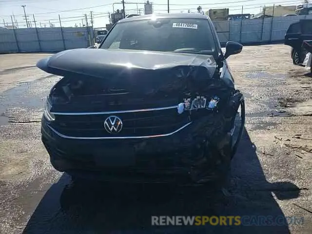 12 Photograph of a damaged car 3VVCB7AX7NM098459 VOLKSWAGEN TIGUAN 2022