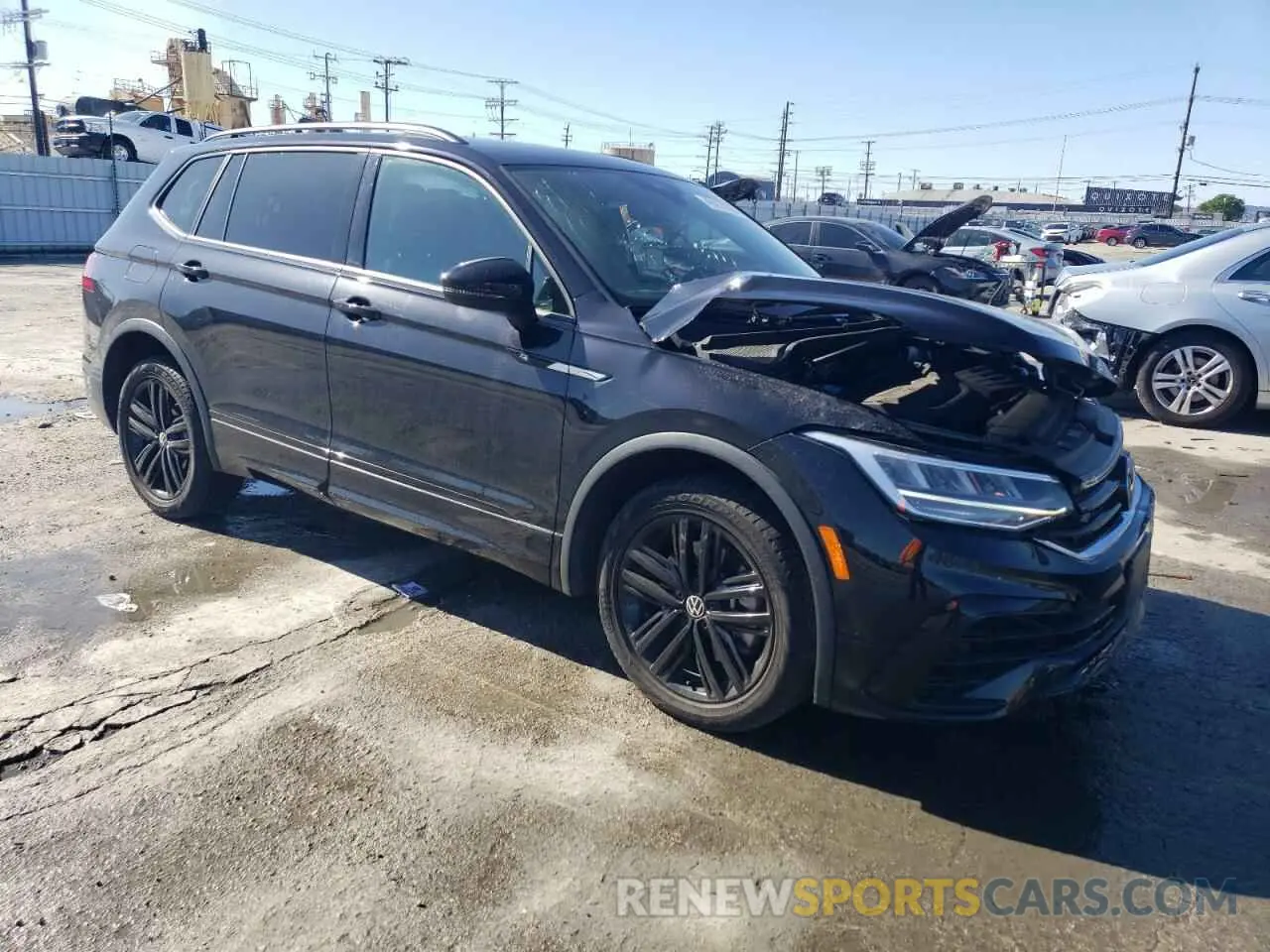 4 Photograph of a damaged car 3VVCB7AX7NM098459 VOLKSWAGEN TIGUAN 2022