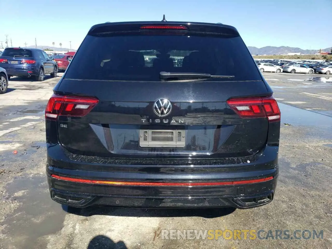6 Photograph of a damaged car 3VVCB7AX7NM098459 VOLKSWAGEN TIGUAN 2022
