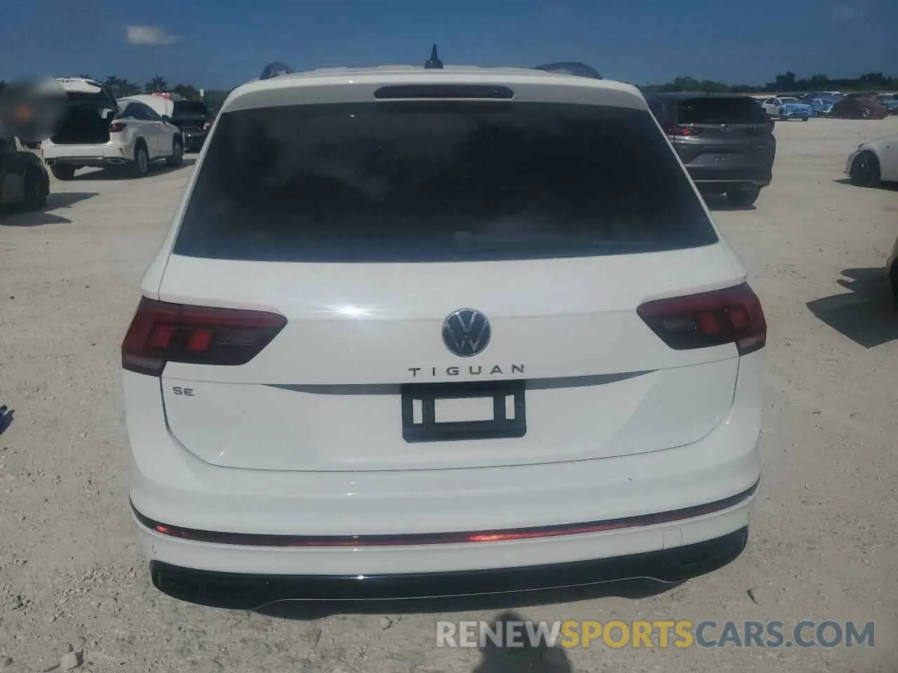 6 Photograph of a damaged car 3VVCB7AX8NM009403 VOLKSWAGEN TIGUAN 2022