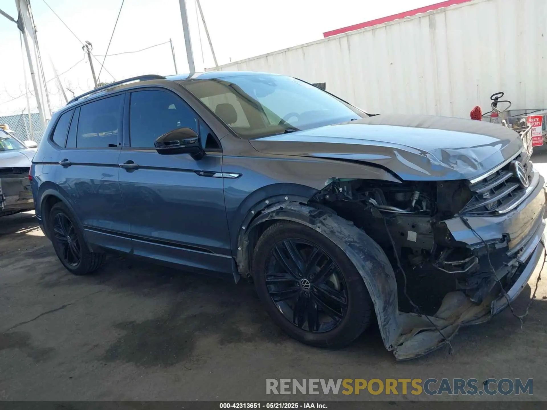 14 Photograph of a damaged car 3VVCB7AX8NM039730 VOLKSWAGEN TIGUAN 2022