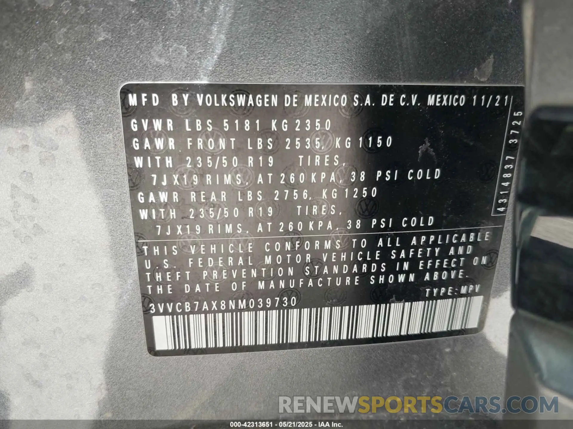 9 Photograph of a damaged car 3VVCB7AX8NM039730 VOLKSWAGEN TIGUAN 2022