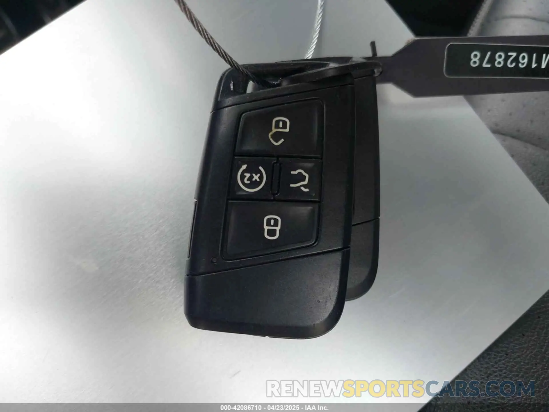 11 Photograph of a damaged car 3VVCB7AX8NM162878 VOLKSWAGEN TIGUAN 2022