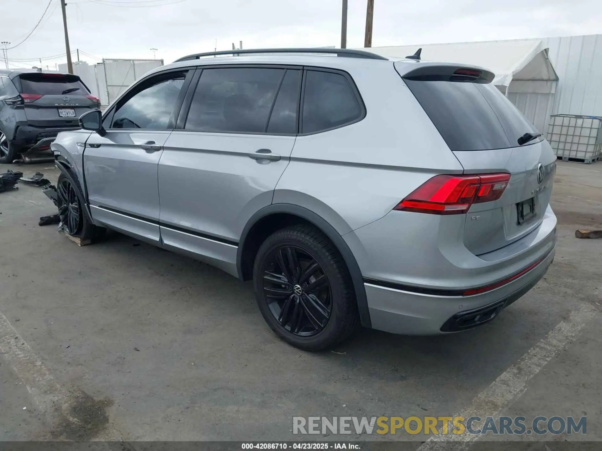 3 Photograph of a damaged car 3VVCB7AX8NM162878 VOLKSWAGEN TIGUAN 2022