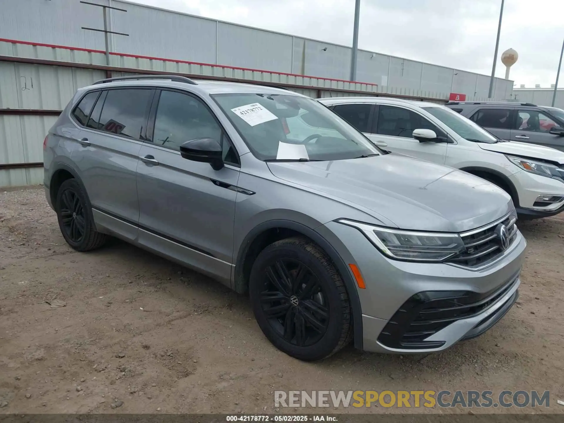 1 Photograph of a damaged car 3VVCB7AXXNM165748 VOLKSWAGEN TIGUAN 2022