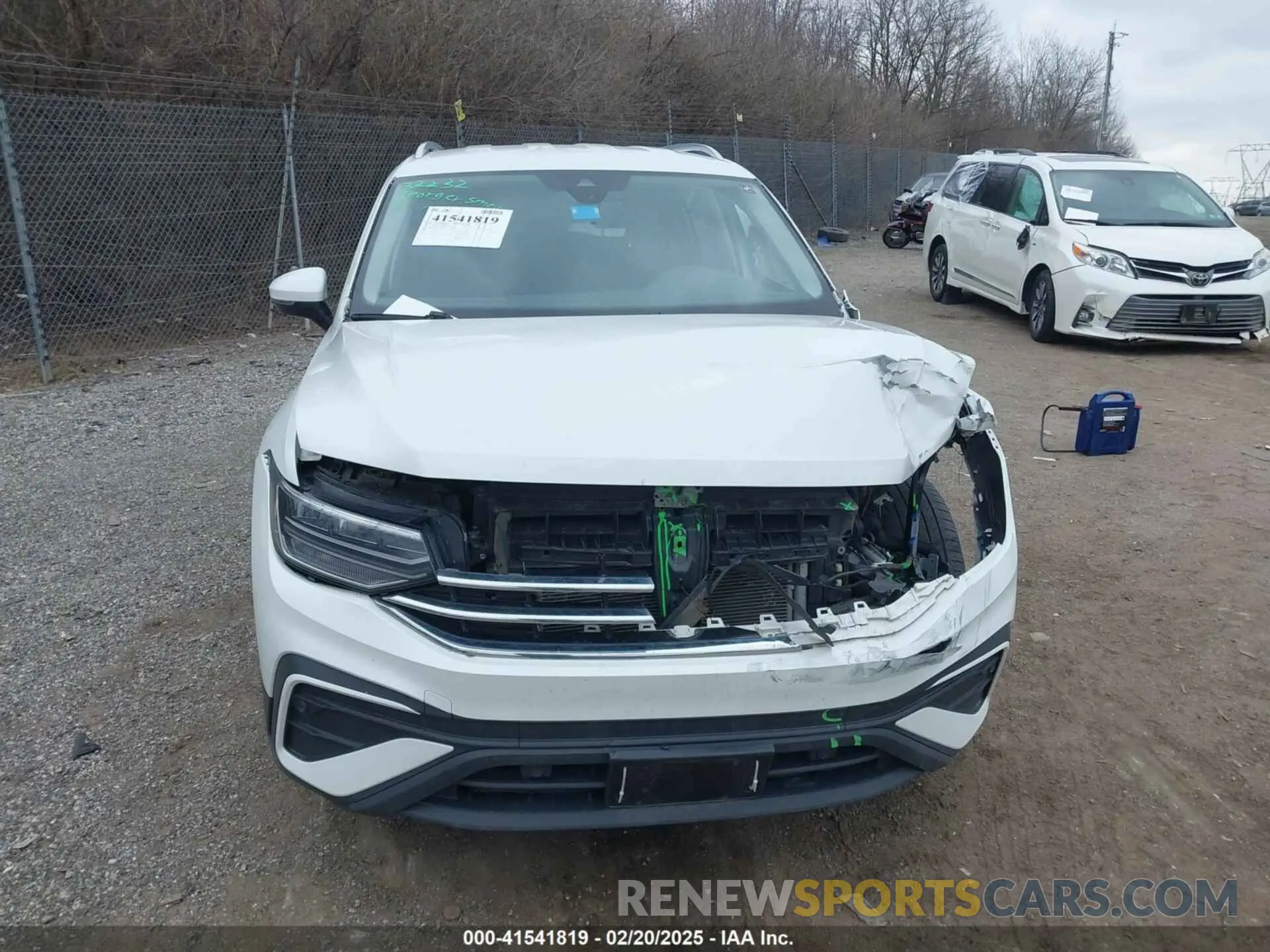 12 Photograph of a damaged car 3VV2B7AX8PM062519 VOLKSWAGEN TIGUAN 2023