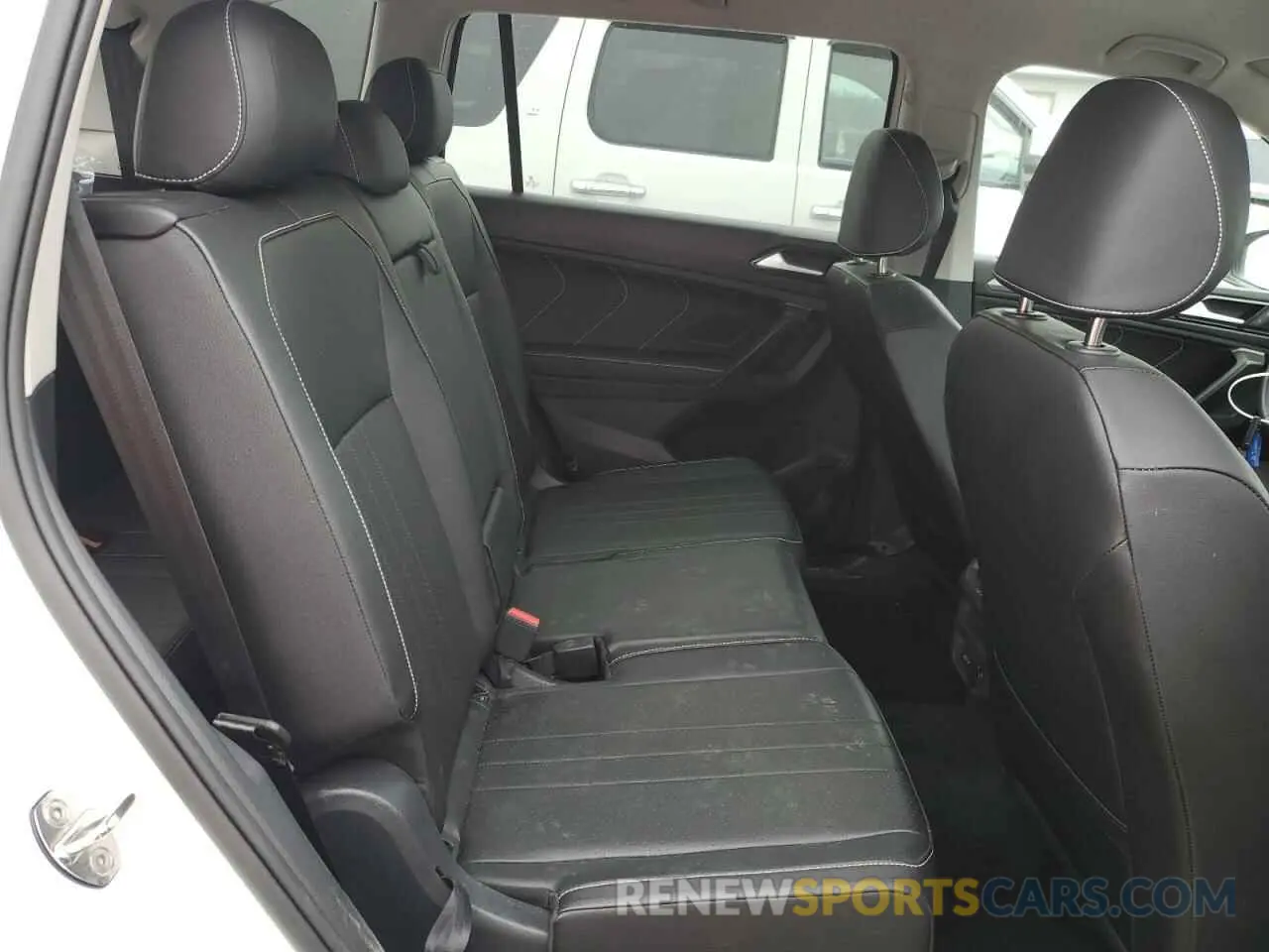 11 Photograph of a damaged car 3VV3B7AX2PM115140 VOLKSWAGEN TIGUAN 2023