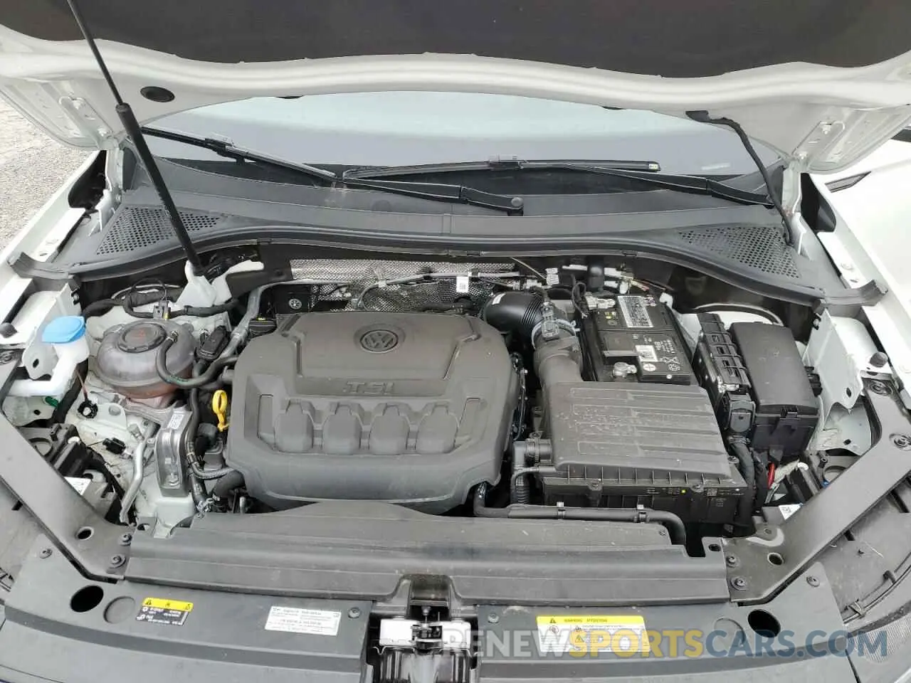 12 Photograph of a damaged car 3VV3B7AX2PM115140 VOLKSWAGEN TIGUAN 2023