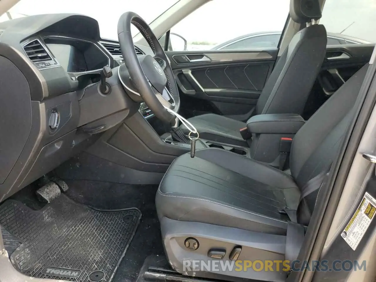 7 Photograph of a damaged car 3VV3B7AX2PM125103 VOLKSWAGEN TIGUAN 2023