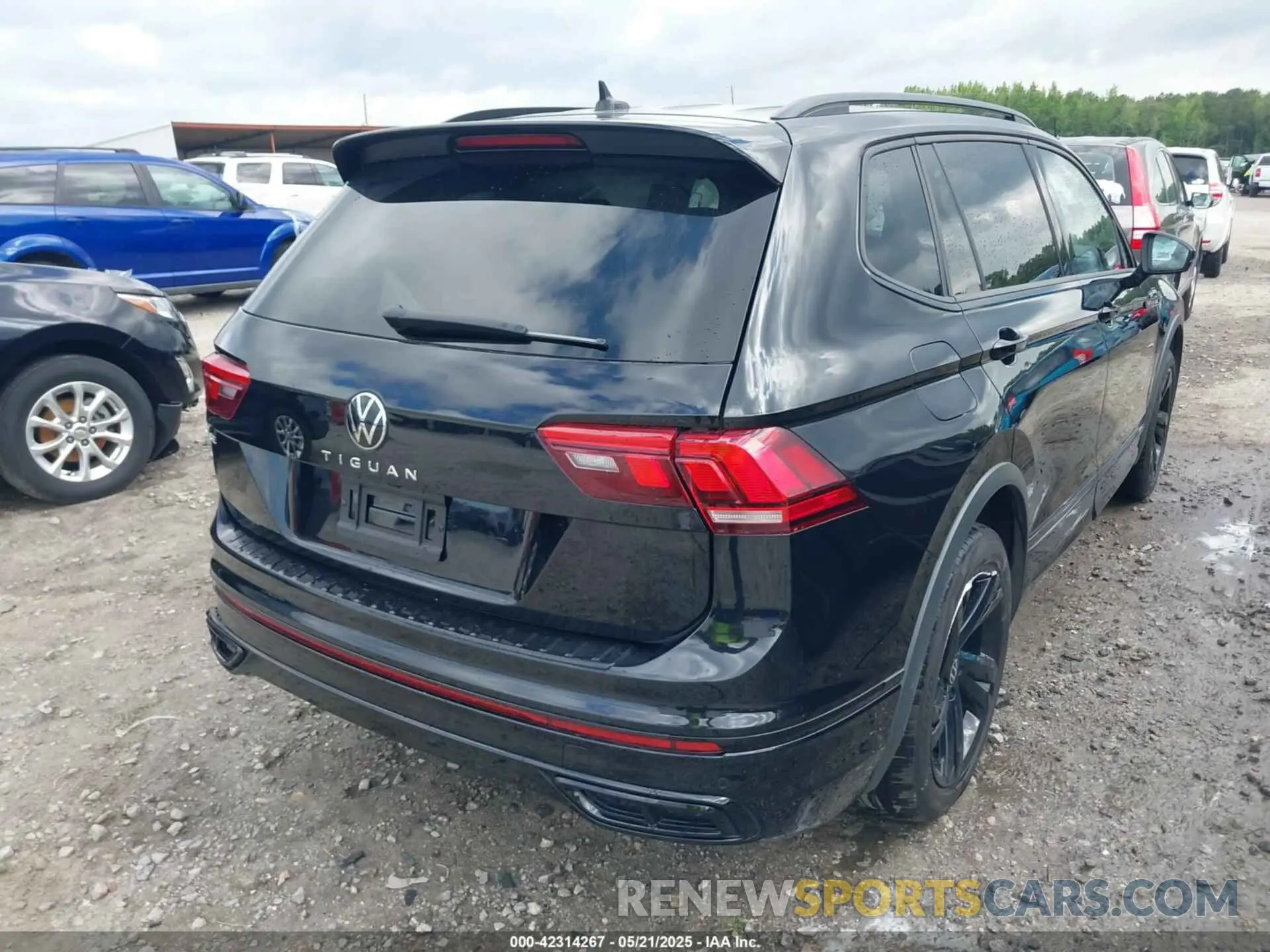 4 Photograph of a damaged car 3VV3B7AX3PM131427 VOLKSWAGEN TIGUAN 2023