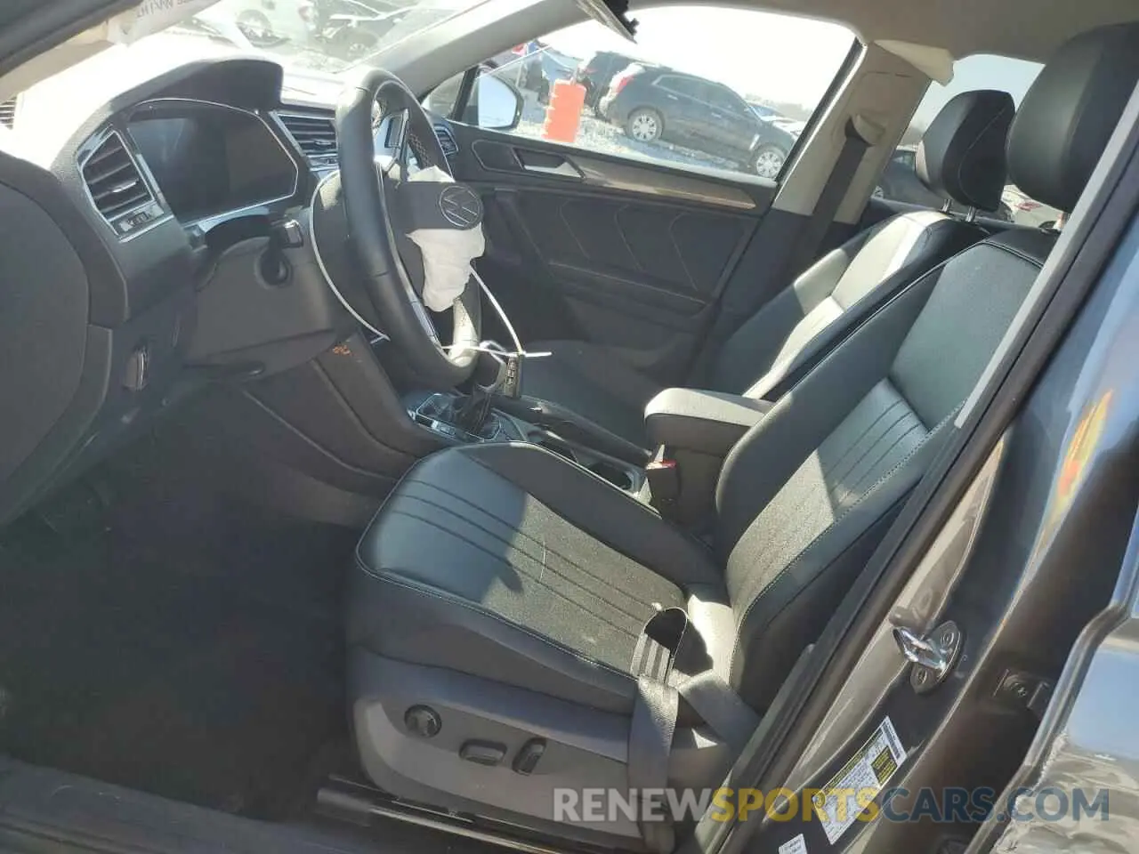 7 Photograph of a damaged car 3VV3B7AX3PM134005 VOLKSWAGEN TIGUAN 2023