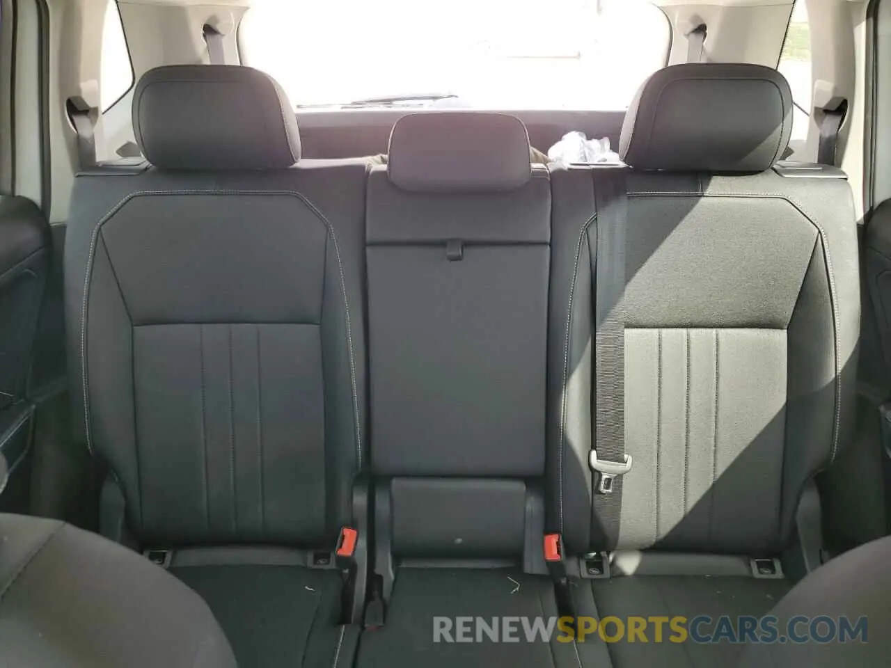 10 Photograph of a damaged car 3VV3B7AX4PM066541 VOLKSWAGEN TIGUAN 2023