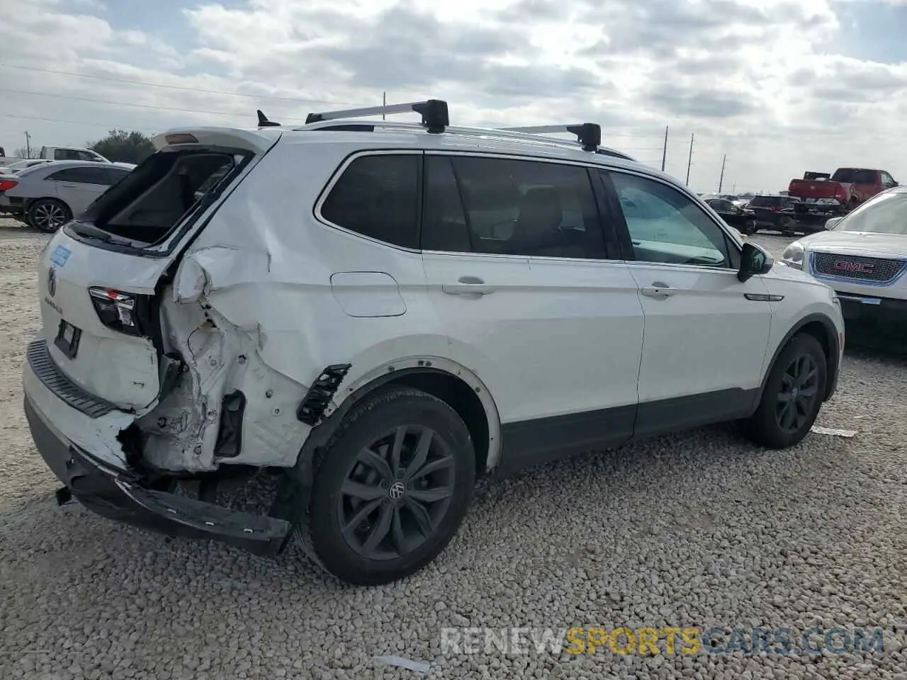 3 Photograph of a damaged car 3VV3B7AX4PM066541 VOLKSWAGEN TIGUAN 2023