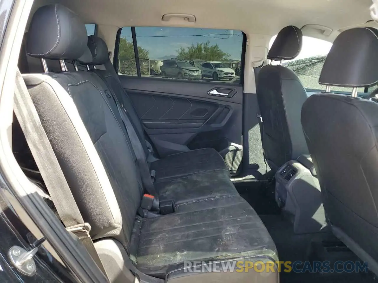 11 Photograph of a damaged car 3VV3B7AX4PM087969 VOLKSWAGEN TIGUAN 2023