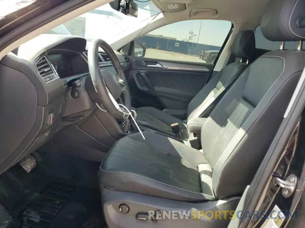 7 Photograph of a damaged car 3VV3B7AX4PM087969 VOLKSWAGEN TIGUAN 2023