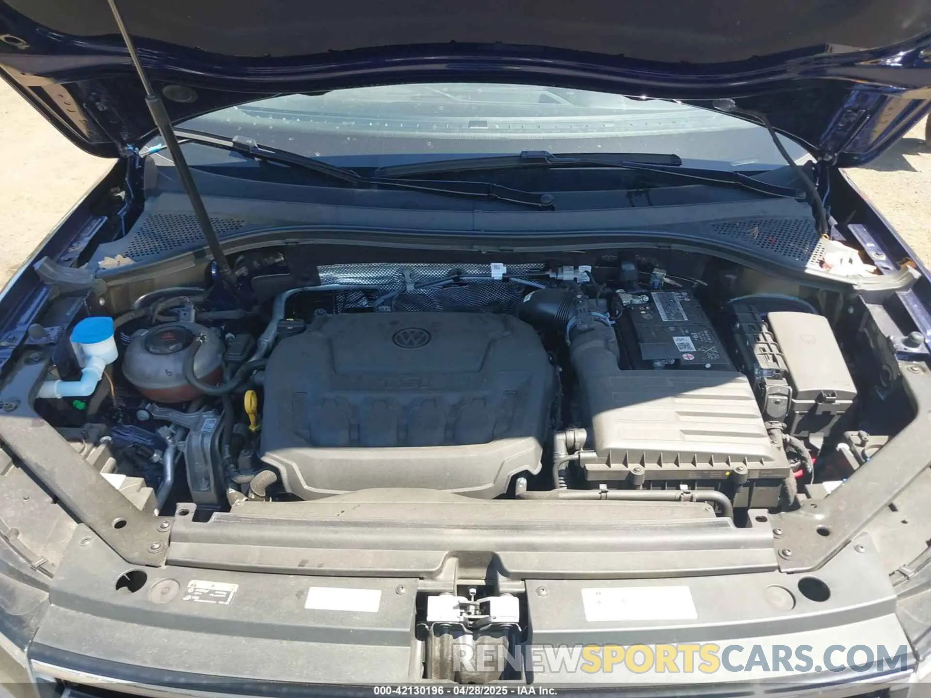 10 Photograph of a damaged car 3VV3B7AX4PM117343 VOLKSWAGEN TIGUAN 2023