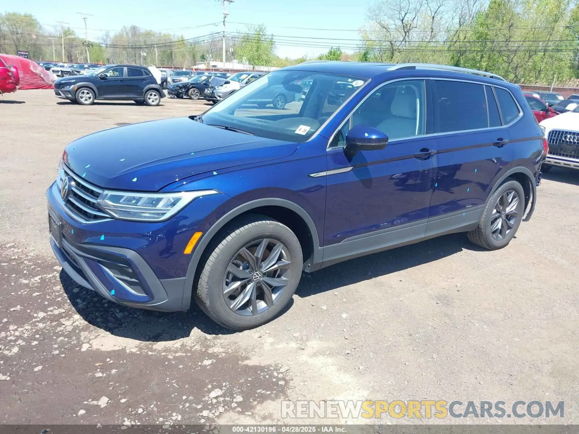 2 Photograph of a damaged car 3VV3B7AX4PM117343 VOLKSWAGEN TIGUAN 2023