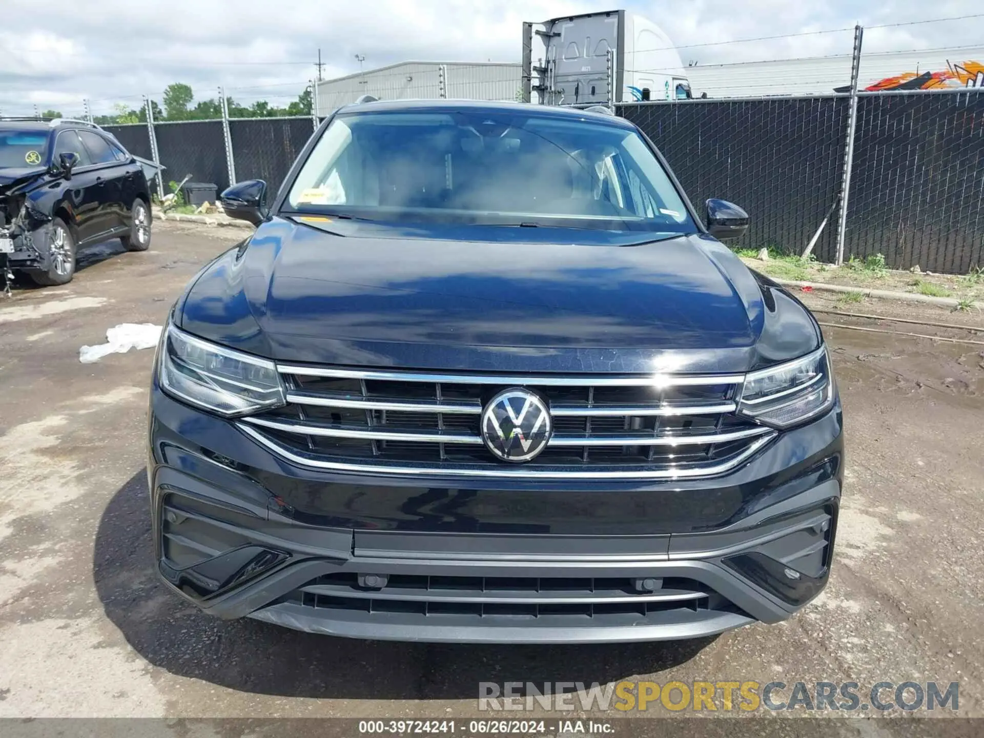 13 Photograph of a damaged car 3VV3B7AX4PM136264 VOLKSWAGEN TIGUAN 2023