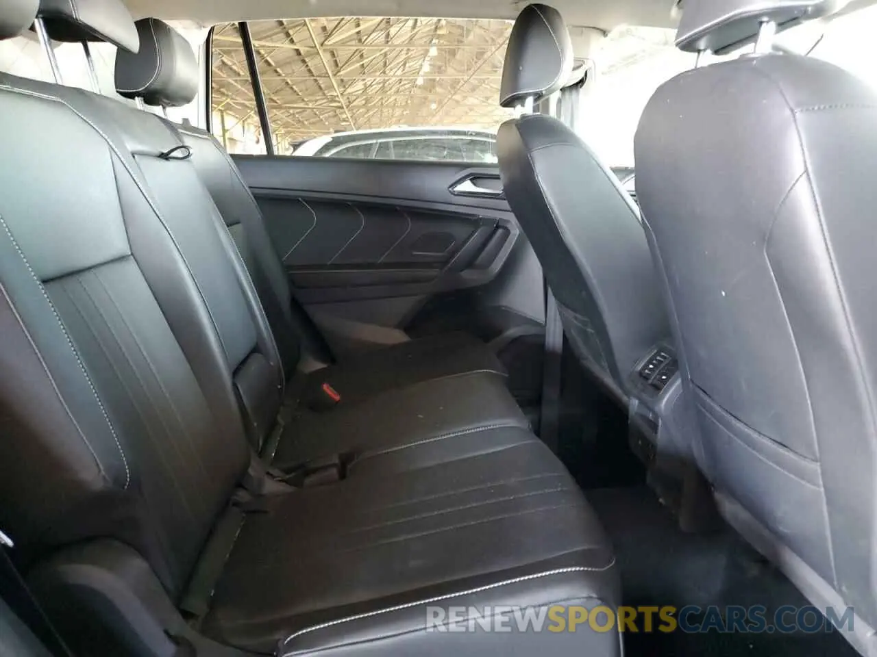 11 Photograph of a damaged car 3VV3B7AX6PM003456 VOLKSWAGEN TIGUAN 2023