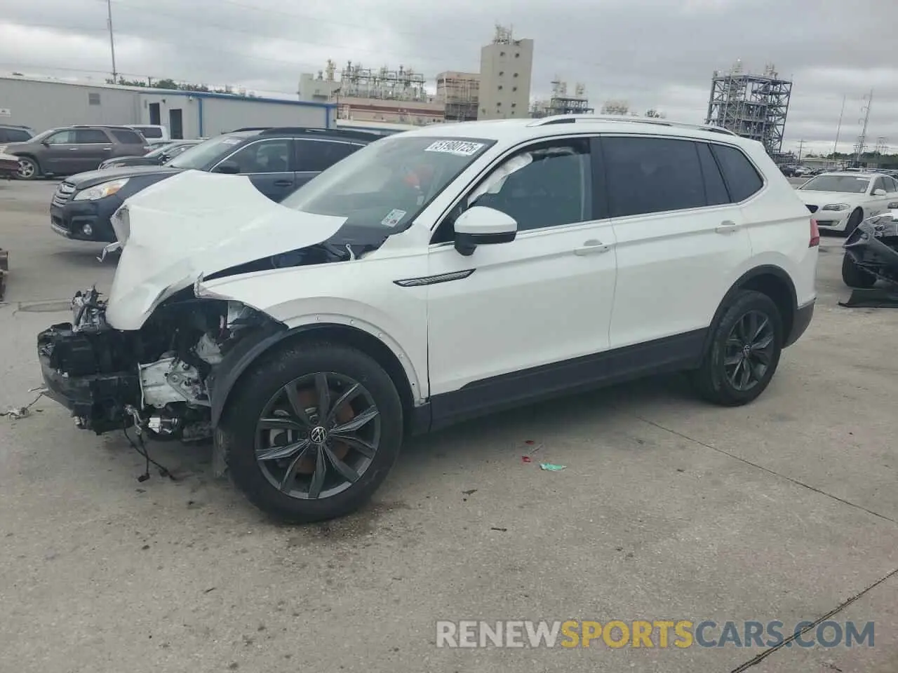 1 Photograph of a damaged car 3VV3B7AX7PM117286 VOLKSWAGEN TIGUAN 2023