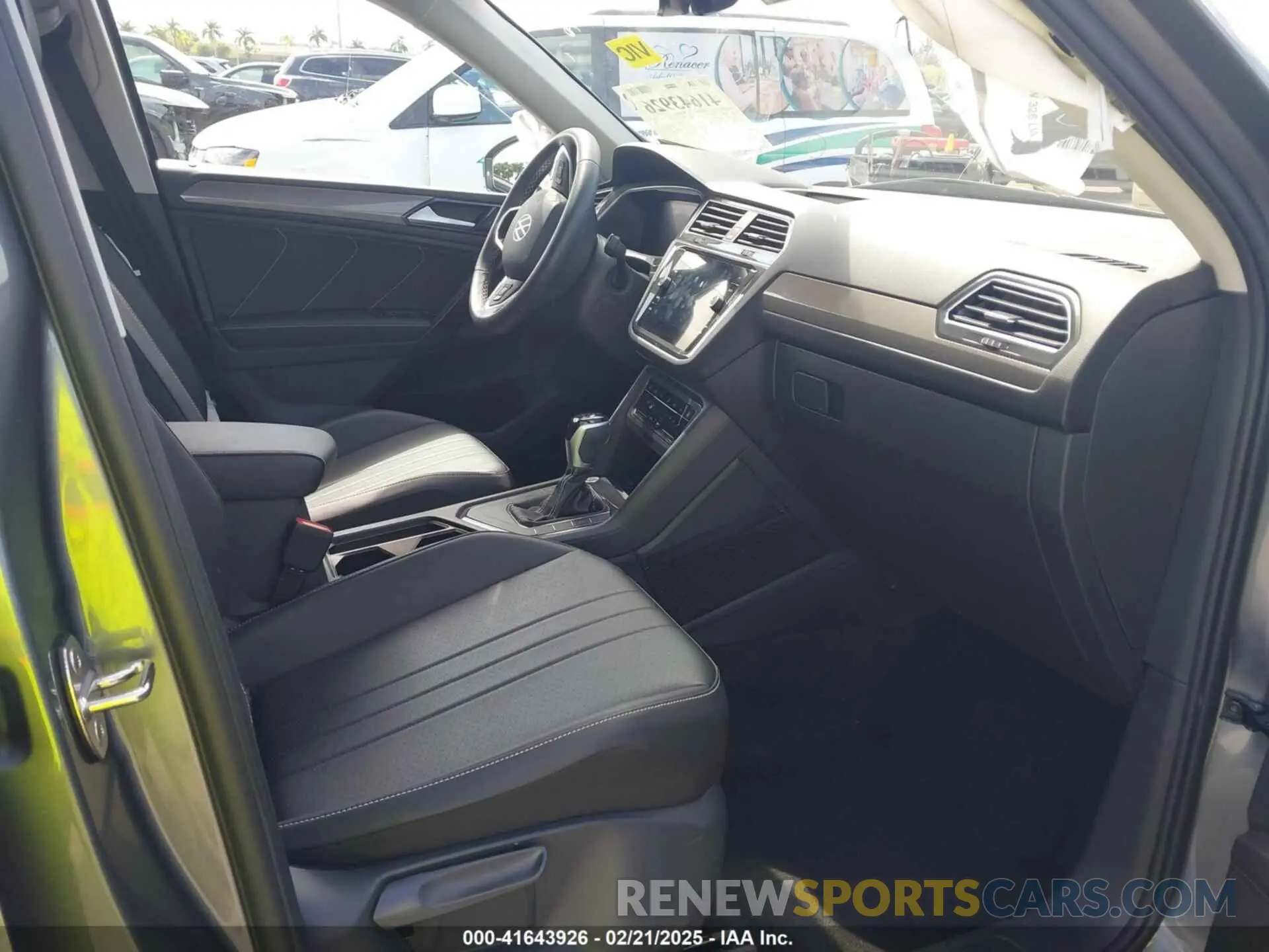 5 Photograph of a damaged car 3VV3B7AXXPM056659 VOLKSWAGEN TIGUAN 2023